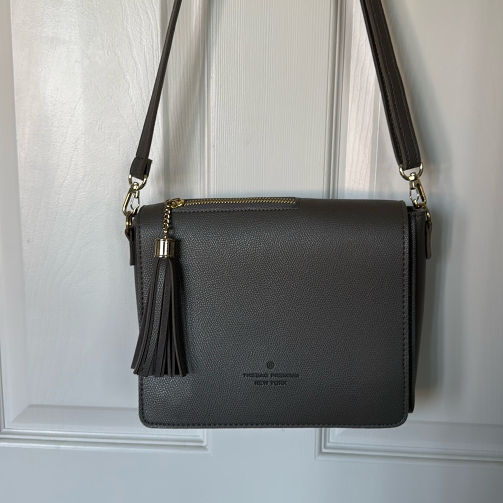 Grey shoulder/crossbody bag